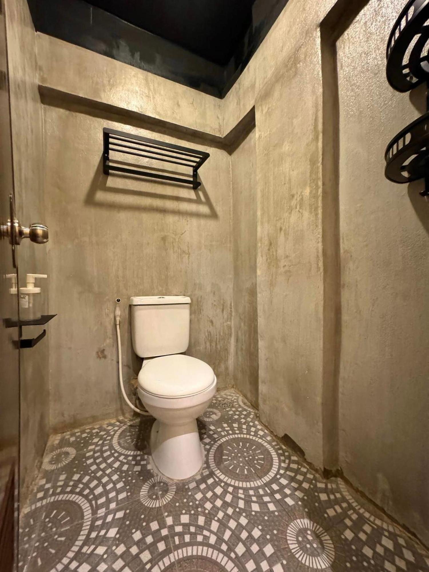 Cerca Hotel Balabag  Exteriér fotografie